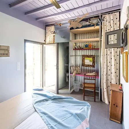 Guest house Loukoum Syros Cyclades 4*